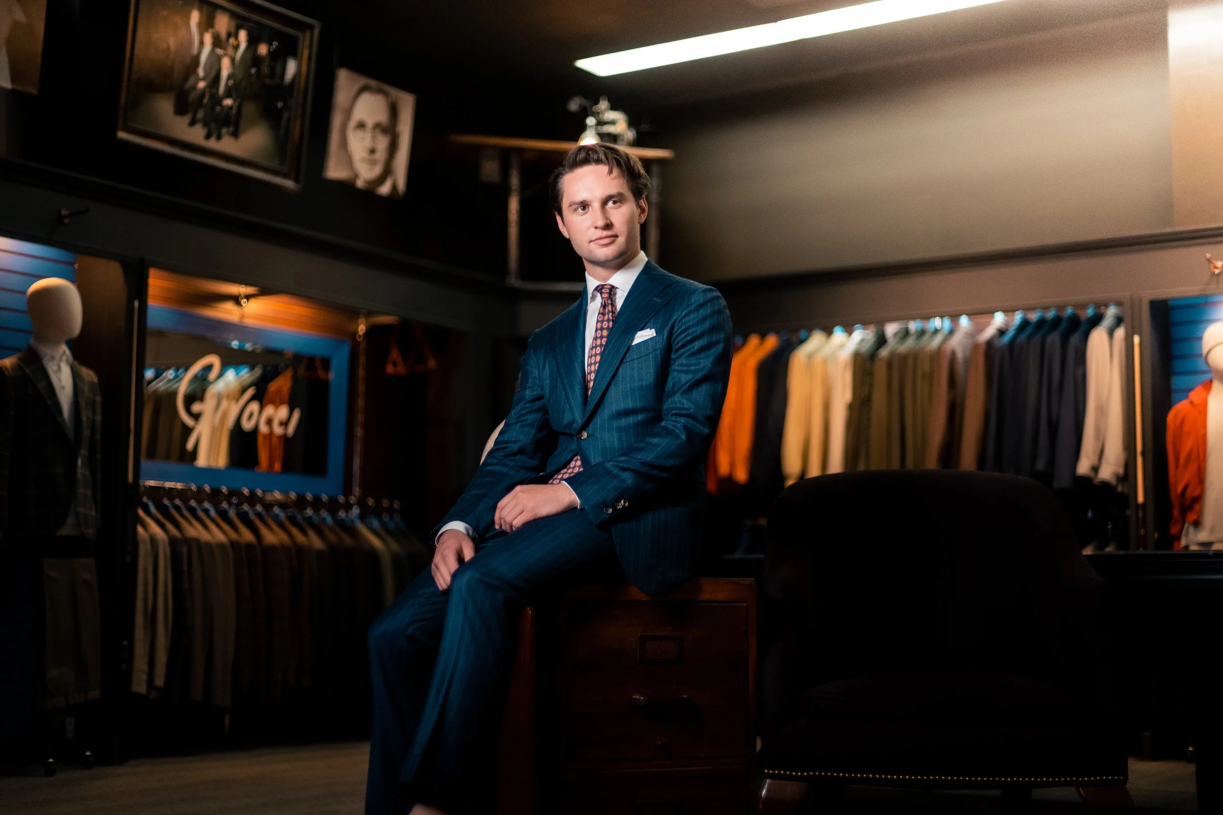 Mens hot sale suit shops